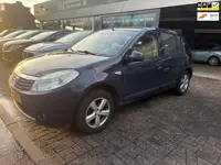 Dacia Sandero 1.2 Lauréate LPG | EXPORT | ZO MEE | AIRCO | ELEC RAMEN | LMV |
