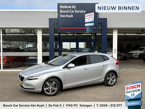 Volvo V40 2.0 T3 Nordic+ / NL-Auto / Dealer-Onderhouden / Standkachel / Stoelverwarming / Cruise-Con
