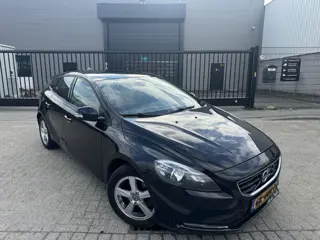 Volvo V40 2.0 D2 120PK PANO NAVI SENSOR 2015 (bj 2015)