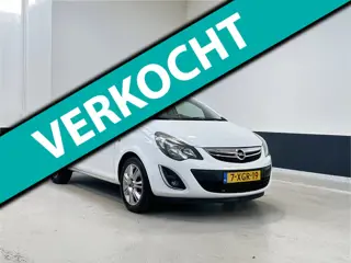 Opel Corsa 1.2-16V BlitZ | Navigatie | LM velgen | Stuurverwarming | Stoelverwarming | Climate |NL |