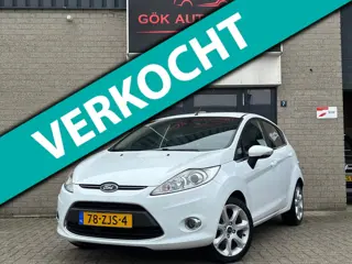 Ford Fiesta 1.25 Titanium / Stoelverwarming / Leer / PDC / NAP / LM Velgen / Cruise Control / Voorru