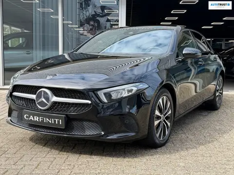 Mercedes-Benz A-klasse 250 e Luxury Line | Navigatie | Cruise control | Camera | Zwarte hemelbekledi