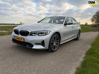 BMW 3-serie 318i High Executive Edition