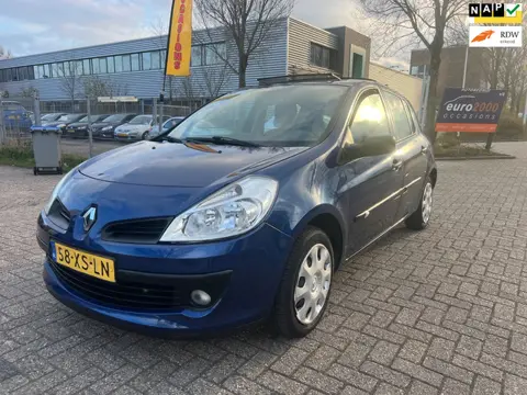 Renault Clio 1.2-16V Business Line - Airco - Panoramadak !