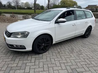 Volkswagen Passat Variant 1.6 TDI Trendline BlueMotion Navi