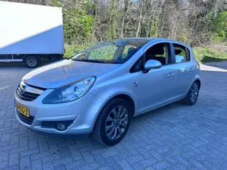 Opel Corsa 1.4-16V '111' Edition Airco Trekhaak
