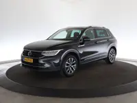 Volkswagen Tiguan 1.5 TSI Life Business | Panoramadak | Trekhaak | Camera |*