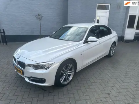 BMW 3-serie 316i | SPORTLINE | NAVI | XENON | CLIMA |