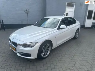 BMW 3-serie 316i | SPORTLINE | NAVI | XENON | CLIMA |