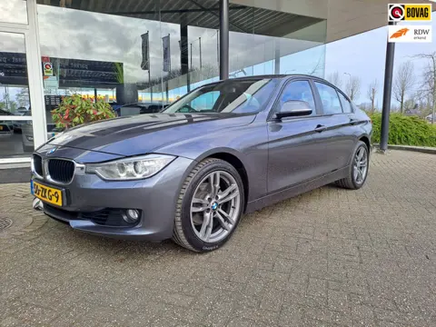 BMW 3-serie 320i High Executive