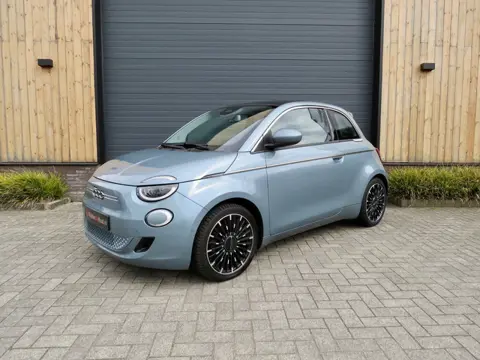 Fiat 500 La Prima 42 kWh *Leder *Carplay *Unieke kleur