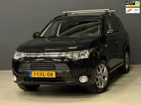 Mitsubishi Outlander 2.0 PHEV instyle AUTOMAAT LEDER/NAVI/CRUISE/CAMERA/ISOFIX | NETTE AUTO !
