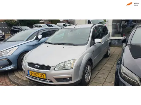 Ford Focus Wagon 1.6-16V Titanium