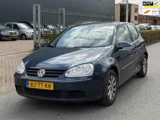Volkswagen Golf 1.6 FSI Optive 3 AIRCO/CRUISE | INRUILKOOPJE !