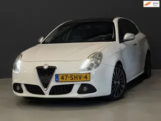 Alfa Romeo Giulietta 1.4 T Distinctive PDC|AIRCO|CRUISE|TREKHAAK | NETTE AUTO !
