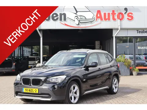 BMW X1 sDrive18i Executive Panoramadak, Schuif- kanteldak, Navigatie, Climate control, Cruise contro