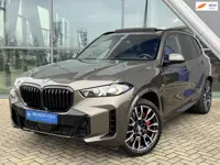 BMW X5 XDrive50e M-sport 490pk Sky Lounge Panoramadak / Elekt Trekhaak / HU Display