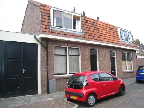 Woning aan de Eerste Weidjesstraat te Zwolle