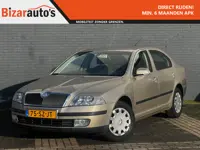 Skoda Octavia 1.6 Elegance | 1jr APK | Trekhaak | Parkeersensoren