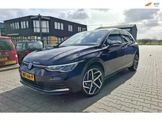 Volkswagen GOLF 2.0 TDI Style / 150 pk / automaat/ navi / airco