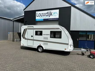 WEINSBERG CaraOne 420 QD ’22 (Vastbed, Treinzit)