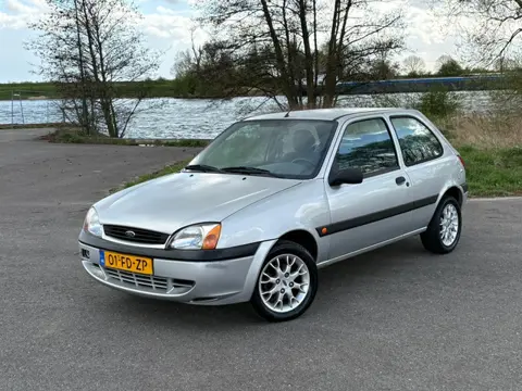 Ford Fiesta 1.3 First Edition AIRCO IJSKOUD APK Elektr Ramen