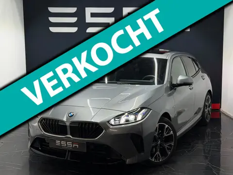 BMW 1-serie 120i M Sport Pano Memory Keyless Dodehoek