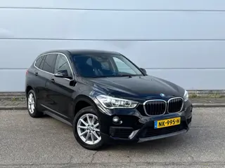 BMW X1 SDrive18i Executive (bj 2017) XENON|NAVI|TREKHAAK|101000 KM NAP