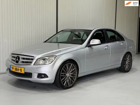 Mercedes-Benz C-klasse 180 K Elegance AUTOMAAT - NETTE STAAT- NAVI - TREKHAAK - LM VELGEN!