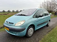 Citroen Xsara Picasso 1.8i-16V Différence 2