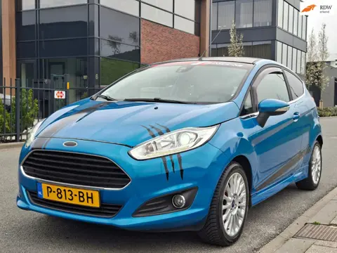 Ford Fiesta 1.0 EcoBoost Titanium/Stoelverw./NAP/LED/Airco/Elekt.ramen/APK!