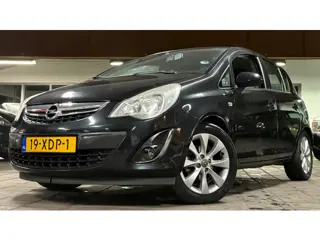 Opel Corsa 1.2-16V Cosmo|NAP|NweAPK|Facelift|132DKM!|Airco|5Deurs|Cruise|Elekramen