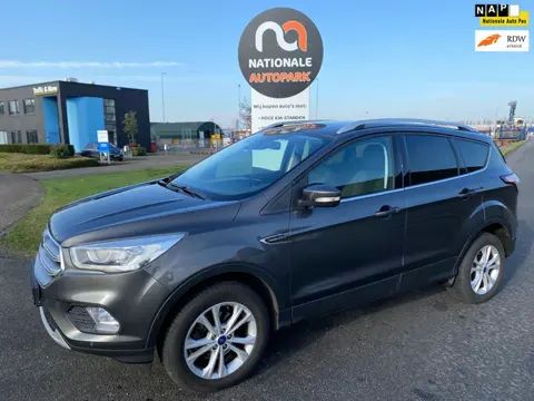 Ford Kuga 2018 * 1.5 EcoBoost Titanium * CLIMA * NAVI * ANDROID AUTO & CARPLAY * LED