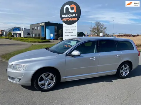 Volvo V70 2015 * 2.0 D4 Classic Edition * 181PK * APK