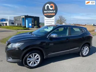 Nissan Qashqai 2014 * 1.2 Connect Edition * LMV * LED * CLIMA * NAVI