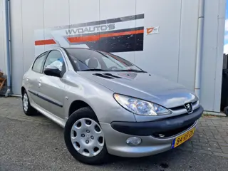 Peugeot 206 1.6-16V Gentry