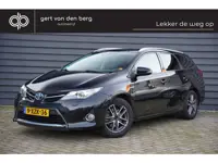 Toyota Auris Touring Sports 1.8 Hybrid Lease - PANODAK - CAMERA - NAVIGATIE - CLIMA - CRUISE -