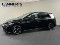 Volkswagen Golf 1.5 eTSI 150 PK R-Line Edition NIEUW!!! Pano./ Stoelverw./ Camera / PDC / LED / Carp