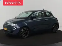 Fiat 500 La Prima 42 kWh | Panoramadak | Adaptive cruise |  Leder | Camera | Keyless | Carplay | Par