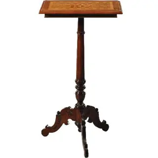 Wijntafel fraai ingelegd in schaaktafelachtige sfeer  ca 1880.