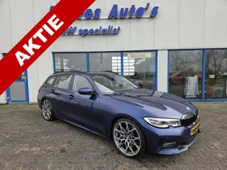 BMW 3 Serie Touring 330i High Executive / 20" 795M / Panodak / LED / DAB / HIFI / Bomvol