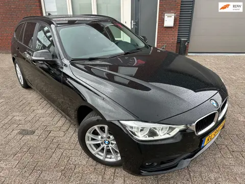 BMW 3-serie Touring 318i Corporate Lease Executive / Navi / PDC / AUT / Clima / NAP