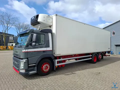 Volvo FM11-370 / VEB / DAS / ONLY:462241 KM / PLATFORM 2000 KG / ISOLATED BOX / ACC / LWDS / AUTOMAT