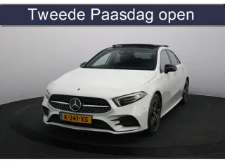 Mercedes-Benz A-Klasse 200 Business Solution AMG | 7200 KM | Panoramadak | Matrix Led | Sfeerverlich