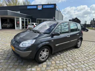 Renault Scénic 2.0-16V Privilège Luxe