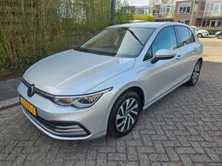 Volkswagen GOLF 1.4 eHybrid Style