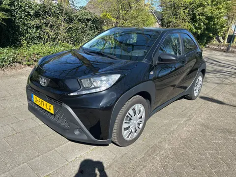 Toyota Aygo X 1.0 VVT-i MT Play