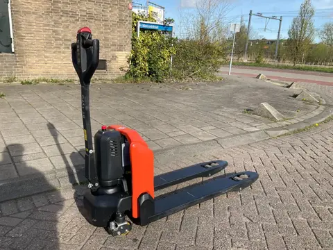 BT LHE130 1300KG PALLETWAGEN / HEFTRUCK (bj 2023)