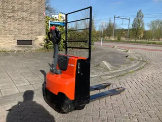 Toyota LWE160 1600KG LITHIUM PALLETWAGEN / HEFTRUCK