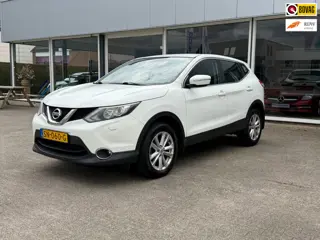 Nissan QASHQAI 2.0i 4X4 / AUTOMAAT / CAMERA / NAVI / STOELVERW